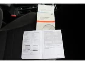 Volkswagen Golf thumbnail 40