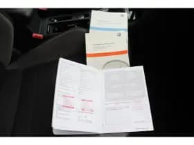 Volkswagen Golf thumbnail 44