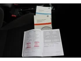 Volkswagen Golf thumbnail 45