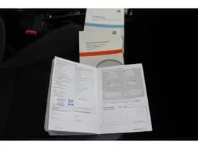 Volkswagen Golf thumbnail 48