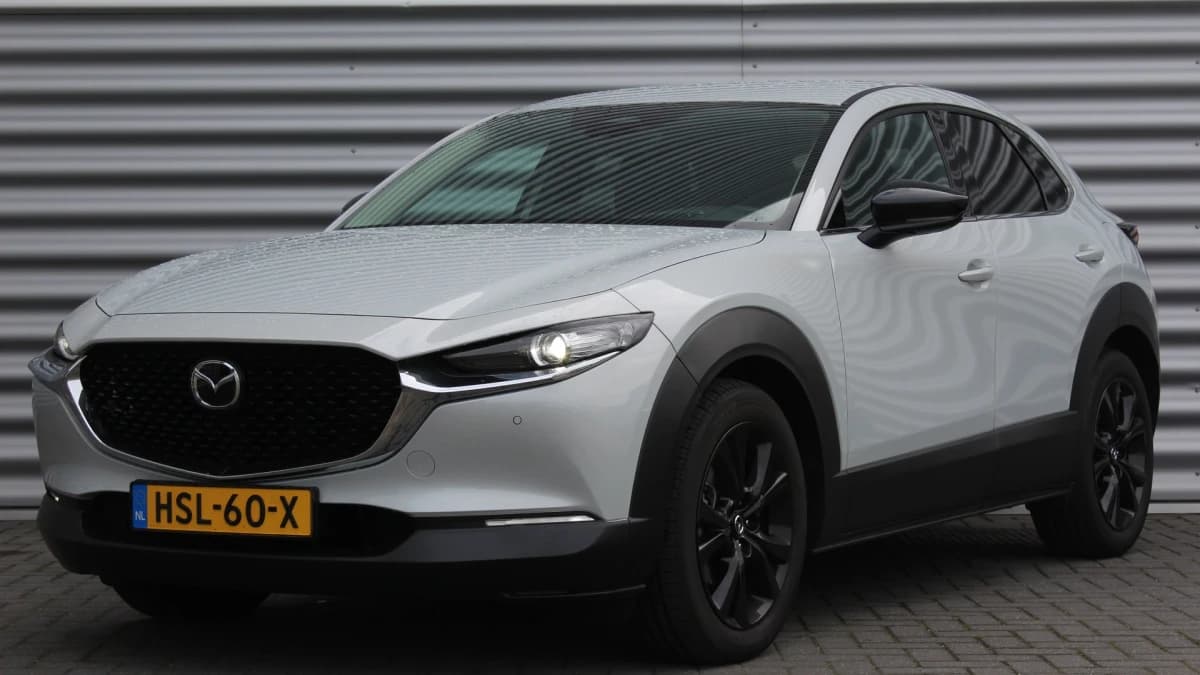 Mazda CX-30 — foto 1