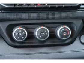 Renault Trafic thumbnail 30