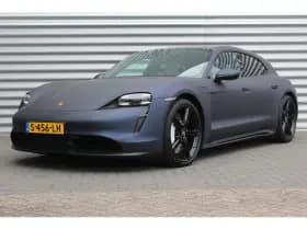 Porsche Taycan thumbnail 1