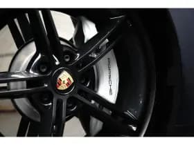 Porsche Taycan thumbnail 15