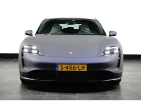 Porsche Taycan thumbnail 3