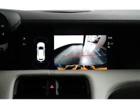 Porsche Taycan thumbnail 32