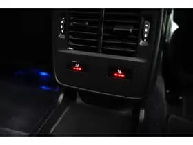 Porsche Taycan thumbnail 34