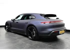 Porsche Taycan thumbnail 6