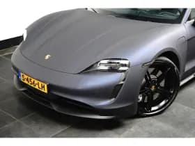 Porsche Taycan thumbnail 7