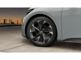 CUPRA Born thumbnail 5