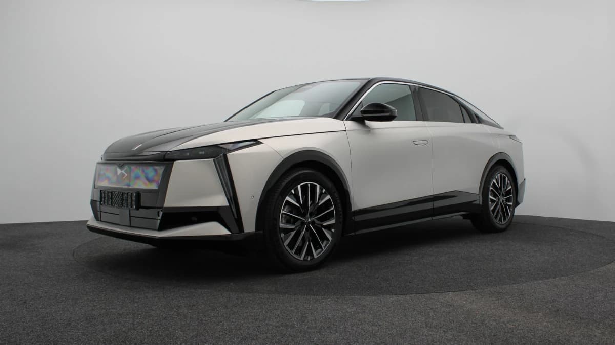 DS N°8 — foto 1