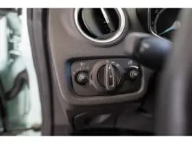 Ford Fiesta thumbnail 12
