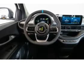 Abarth 500e thumbnail 35