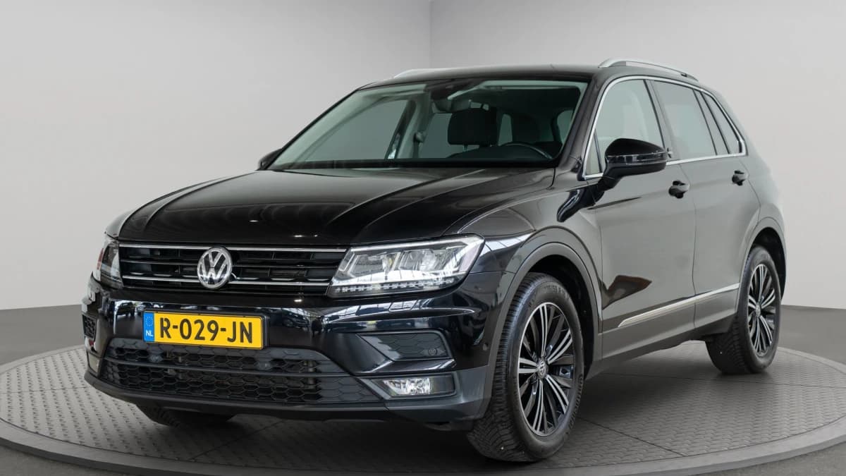 Volkswagen Tiguan — foto 1