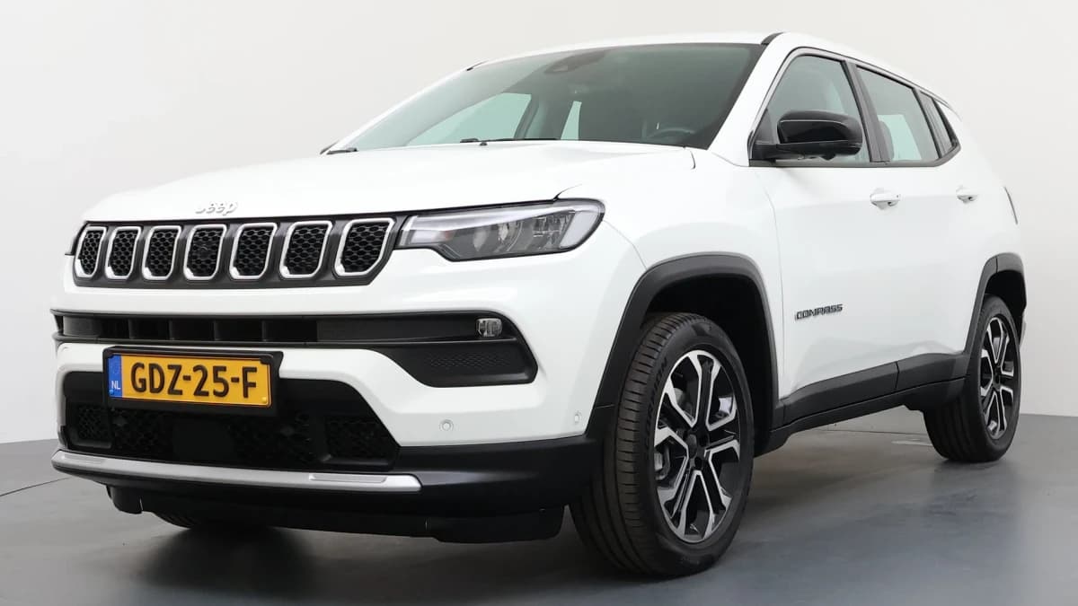 Jeep Compass — foto 1