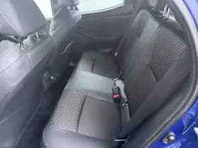Toyota Yaris thumbnail 11