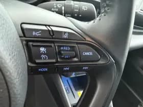 Toyota Yaris thumbnail 18