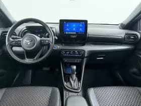 Toyota Yaris thumbnail 4