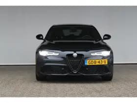 Alfa Romeo Giulia thumbnail 3