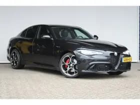 Alfa Romeo Giulia thumbnail 4