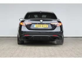 Alfa Romeo Giulia thumbnail 7