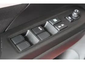 Suzuki Swift thumbnail 18