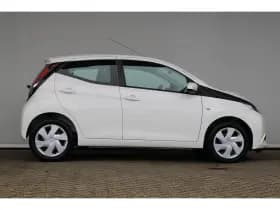 Toyota Aygo thumbnail 4