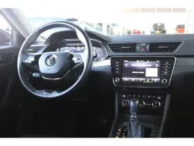 Škoda Superb thumbnail 17