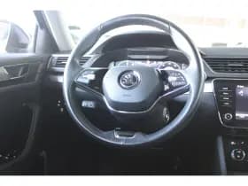 Škoda Superb thumbnail 18