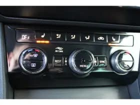 Škoda Superb thumbnail 32