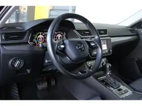 Škoda Superb thumbnail 10