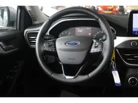 Ford Focus thumbnail 17