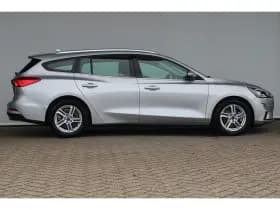 Ford Focus thumbnail 4
