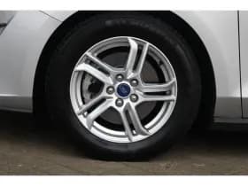 Ford Focus thumbnail 34