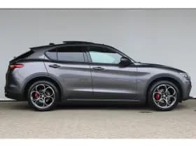 Alfa Romeo Stelvio thumbnail 4