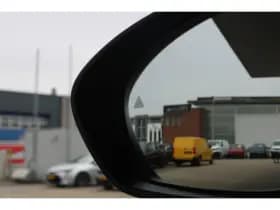 Alfa Romeo Stelvio thumbnail 36