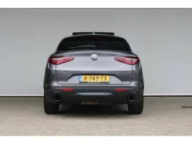 Alfa Romeo Stelvio thumbnail 6