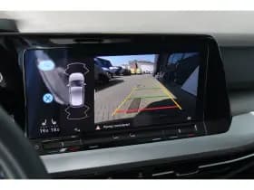 Volkswagen Golf thumbnail 22