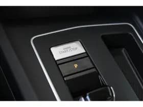 Volkswagen Golf thumbnail 25