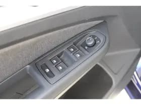 Volkswagen Golf thumbnail 28