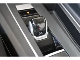 Volkswagen Golf thumbnail 29