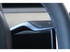 Tesla Model 3 thumbnail 25