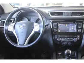 Nissan Qashqai thumbnail 17