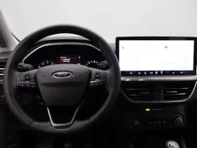 Ford Focus thumbnail 3