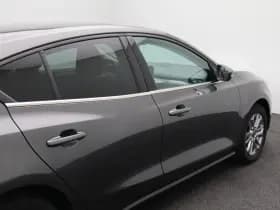 Ford Focus thumbnail 38