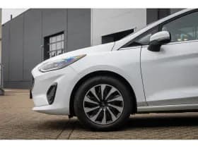 Ford Fiesta thumbnail 8
