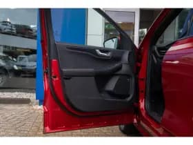 Ford Kuga thumbnail 28