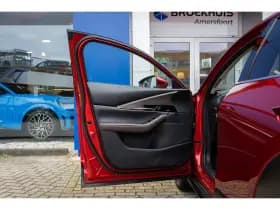 Mazda CX-30 thumbnail 16