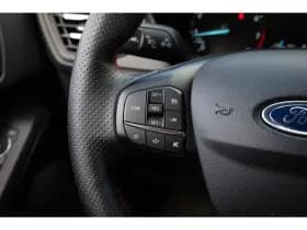 Ford Focus thumbnail 24