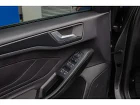Ford Focus thumbnail 24